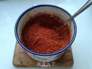 四川人家必备的海椒油（红辣椒油）的做法步骤：6