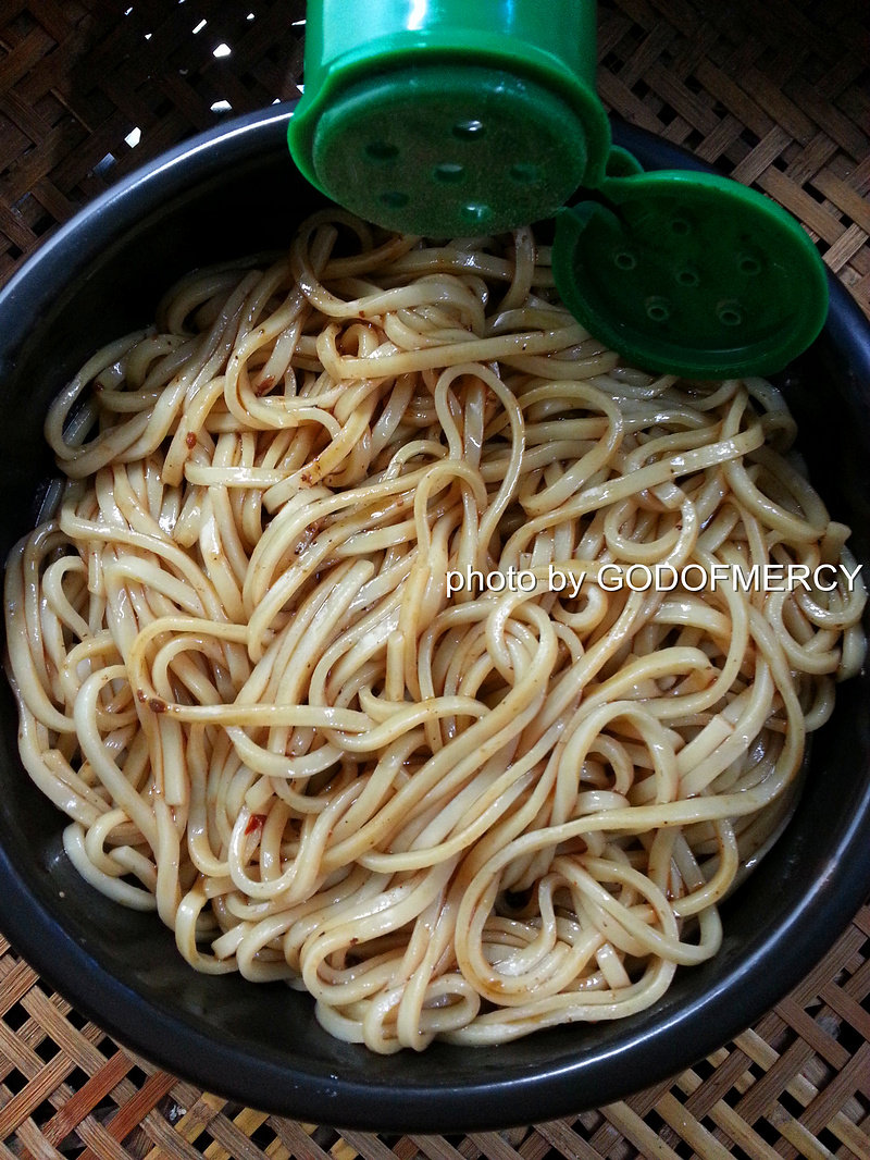 东方传奇：夏季最畅销的酱牛肉凉面的做法步骤：10