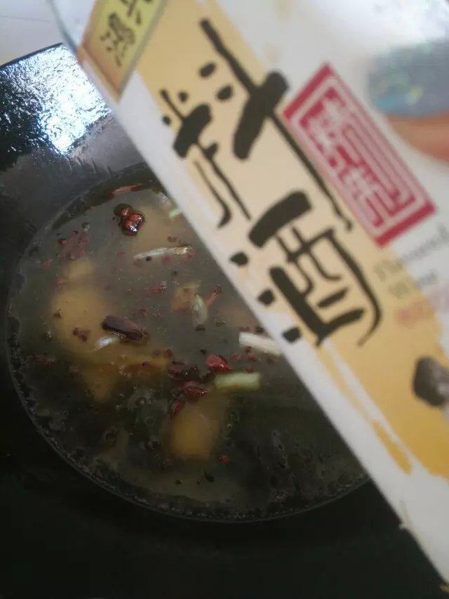 金秋让鱼和豆腐约会吧【汤鲜味美的丑鱼炖豆腐】的做法步骤：8