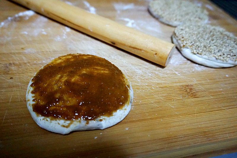 酥脆掉渣的芝麻酱烧饼的做法步骤：10