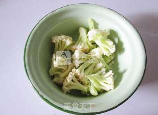 芝香咖喱菜花的做法步骤：2