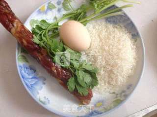 懒人米饭--砂锅腊肠焖饭的做法步骤：1