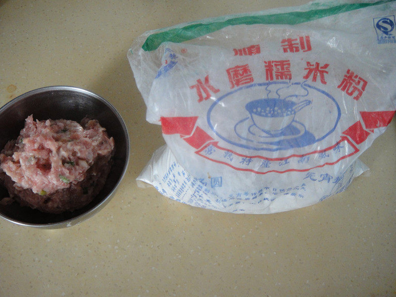 鲜肉油墩子的做法步骤：1