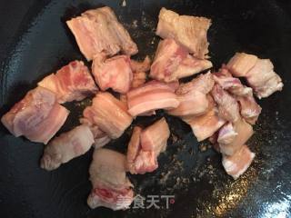 梅干菜扣肉的做法步骤：1