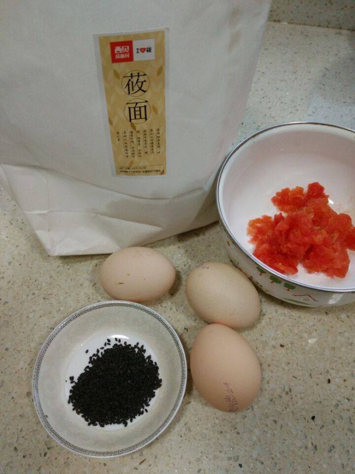 番茄鸡蛋莜面饼的做法步骤：1