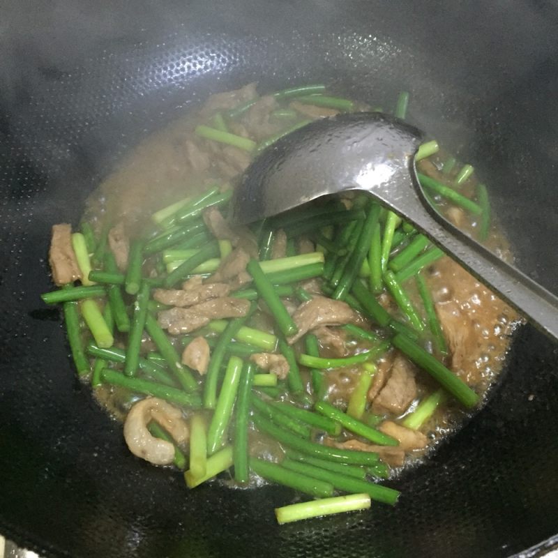 蒜苔炒肉丝的做法步骤：7