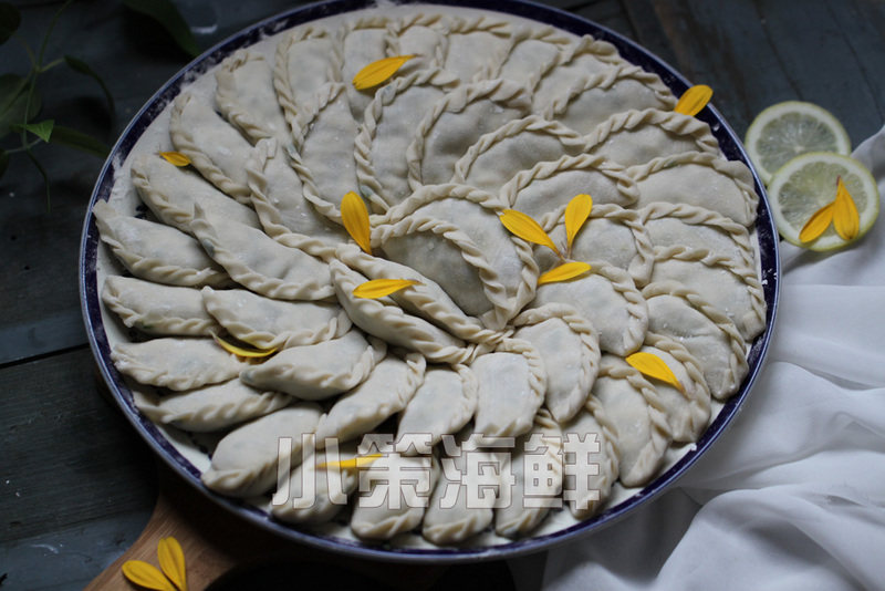 小策海鲜今日菜谱：生蚝煎饺 牡蛎，海蛎，韭菜豆腐饺子的做法步骤：5