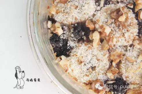 蓝莓焗烤燕麦by：普蓝高科蓝莓美食特约撰稿人的做法步骤：5