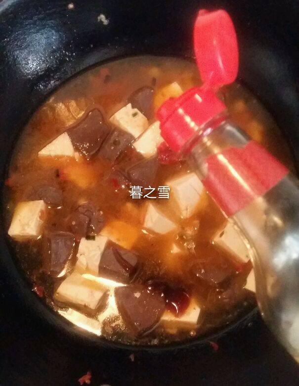 麻辣鸭血豆腐的做法步骤：5