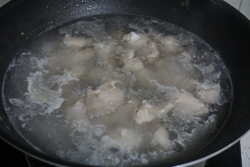 半小时做出喷香的羊肉手抓饭的做法步骤：2