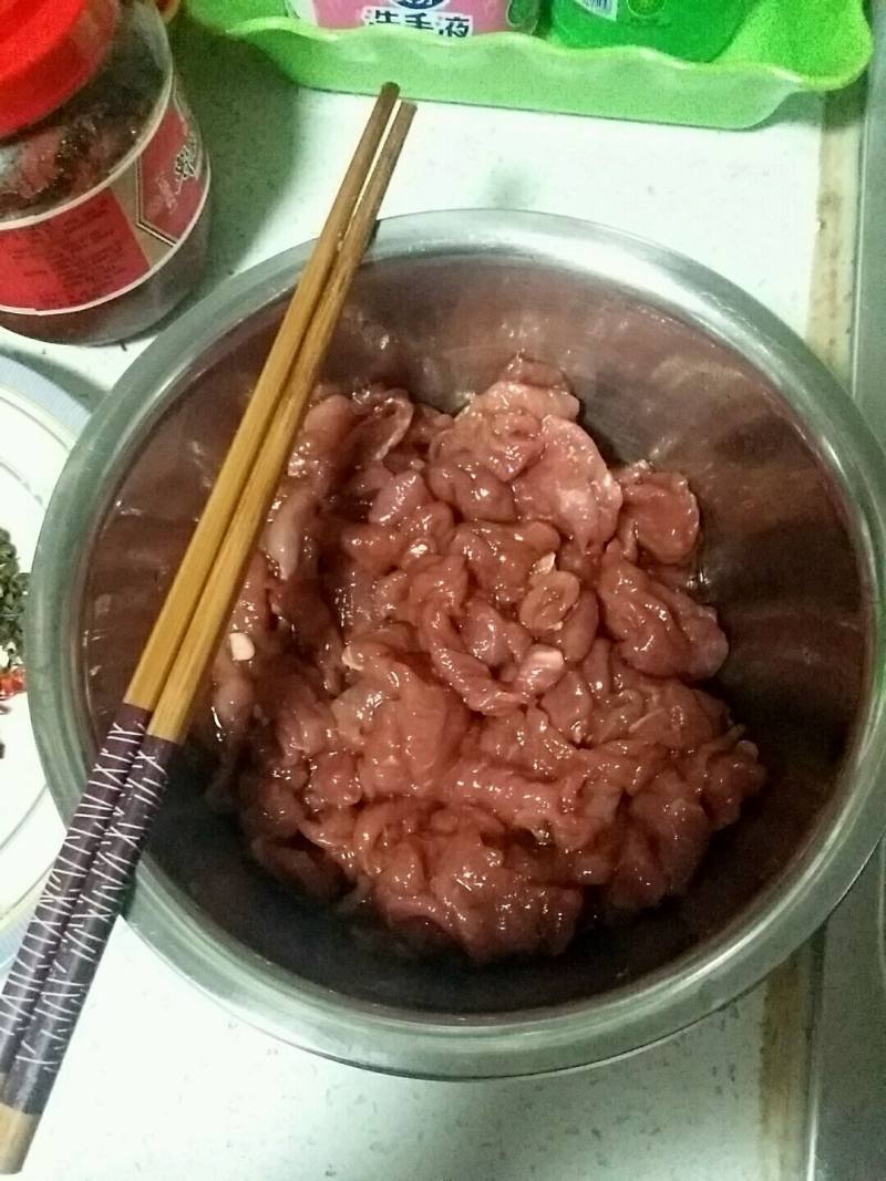 水煮肉片的做法步骤：3