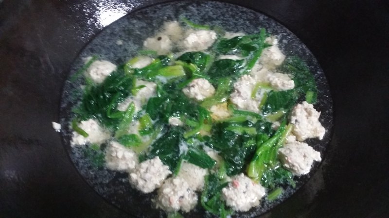 菠菜鸡肉丸子汤的做法步骤：13