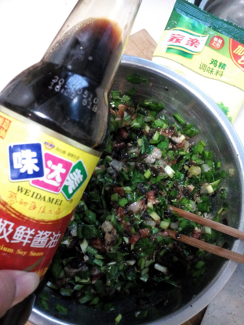 韭菜虾仁水饺的做法步骤：6