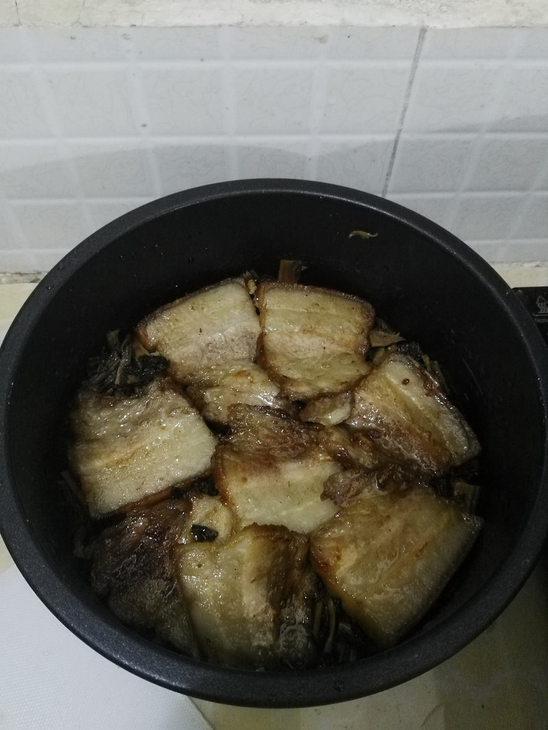 客家梅菜扣肉的做法步骤：7