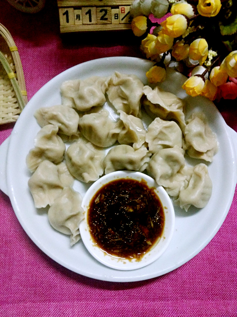 芹菜猪肉水饺的做法步骤：24