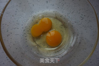 鲜虾蒸嫩蛋的做法步骤：2