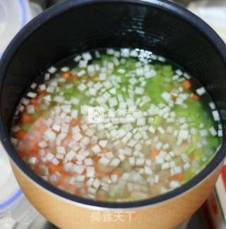 炎夏品粥---干贝鲜蔬粥的做法步骤：5