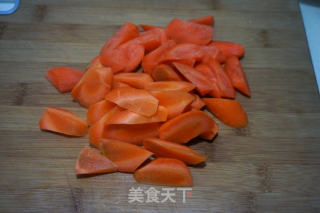 红烧排骨胡萝卜的做法步骤：8