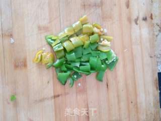酱香茄子花生米的做法 酱香茄子花生米怎么做 绿色橄榄的菜谱 美食天下