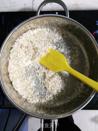 自制虾皮粉的做法步骤：3