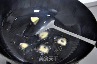 【四川】黄豆烧猪蹄的做法步骤：3