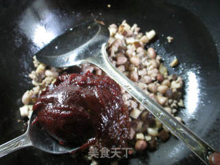 肉末花生米香菇酱 的做法步骤：8