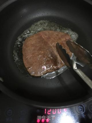 香煎牛排的做法步骤：5