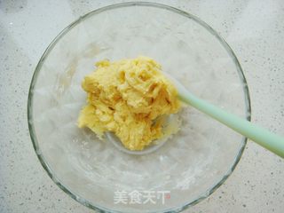 豆沙夹心棒棒糖的做法步骤：5