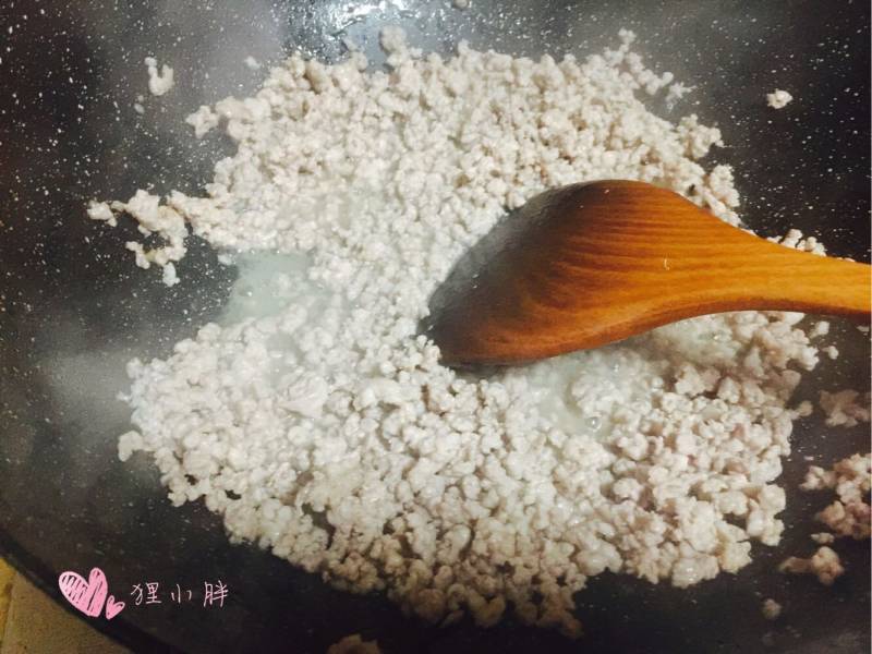 雪菜毛豆炒肉末的做法步骤：8