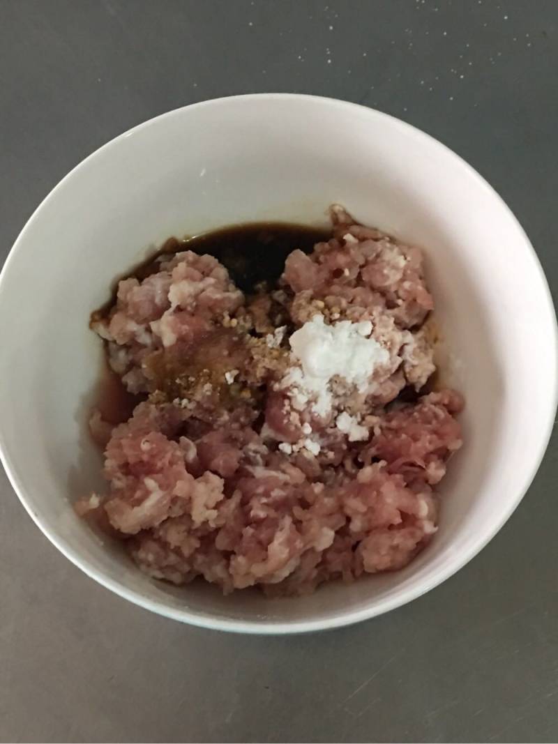 肉末豆角(下饭菜）的做法步骤：2