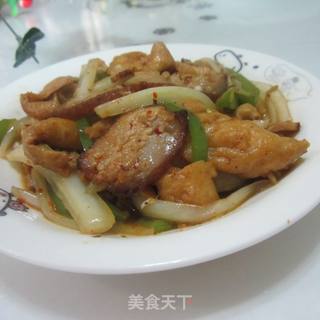 青椒臘肉油豆腐絲的做法步驟:11