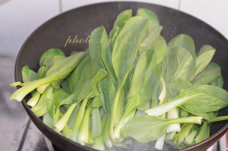 青菜炒牛肉的做法步骤：8