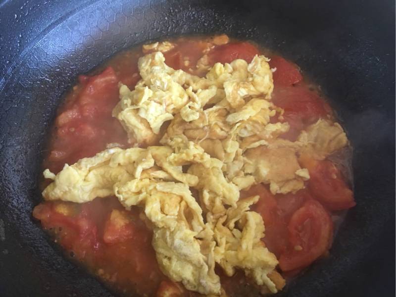 【西红柿炒蛋】--土豆家滴快手菜+下饭菜+高频率菜+宝宝最爱【泡饭菜】的做法步骤：8