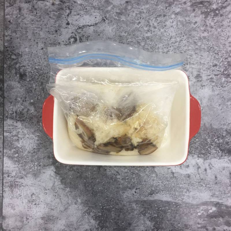 保鲜袋版的酱油肉蒸饭的做法步骤：5