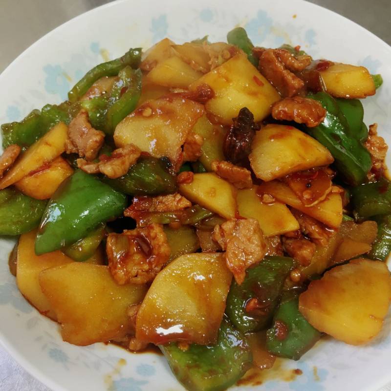 鱼香土豆青椒肉片的做法步骤：14