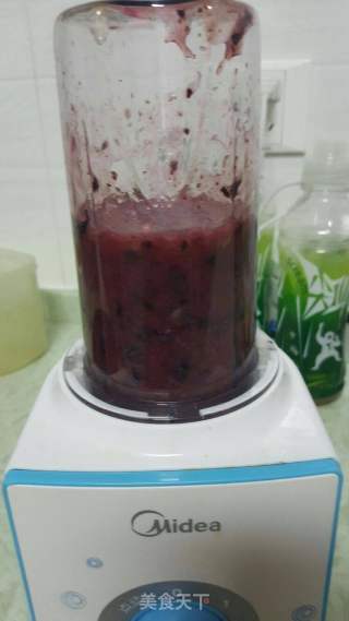 蓝莓果酱的做法步骤：4