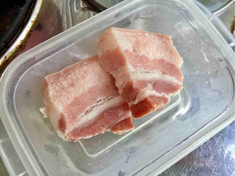 茼子杆炒风肉的做法步骤：6