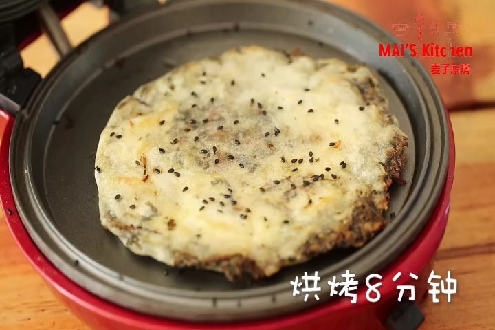 来自江南的干货-梅干菜烧饼的做法步骤：24