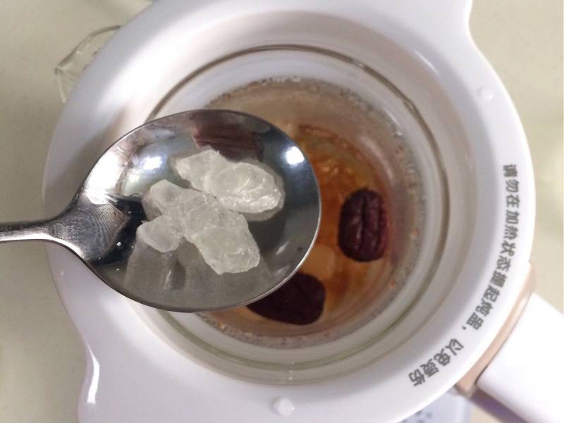 桃胶雪燕皂角米羹的做法步骤：10