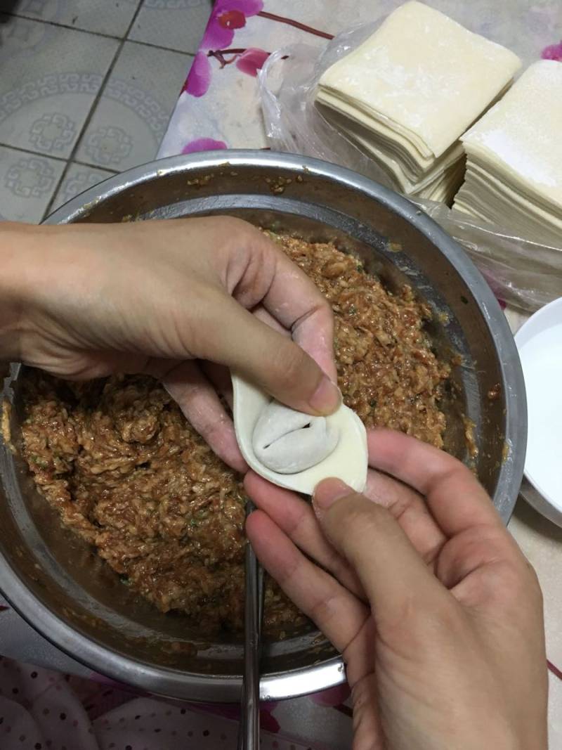 鲜肉馄饨的做法步骤：13