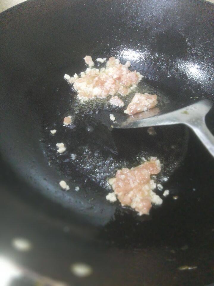 肉末炒豆腐干的做法步骤：2