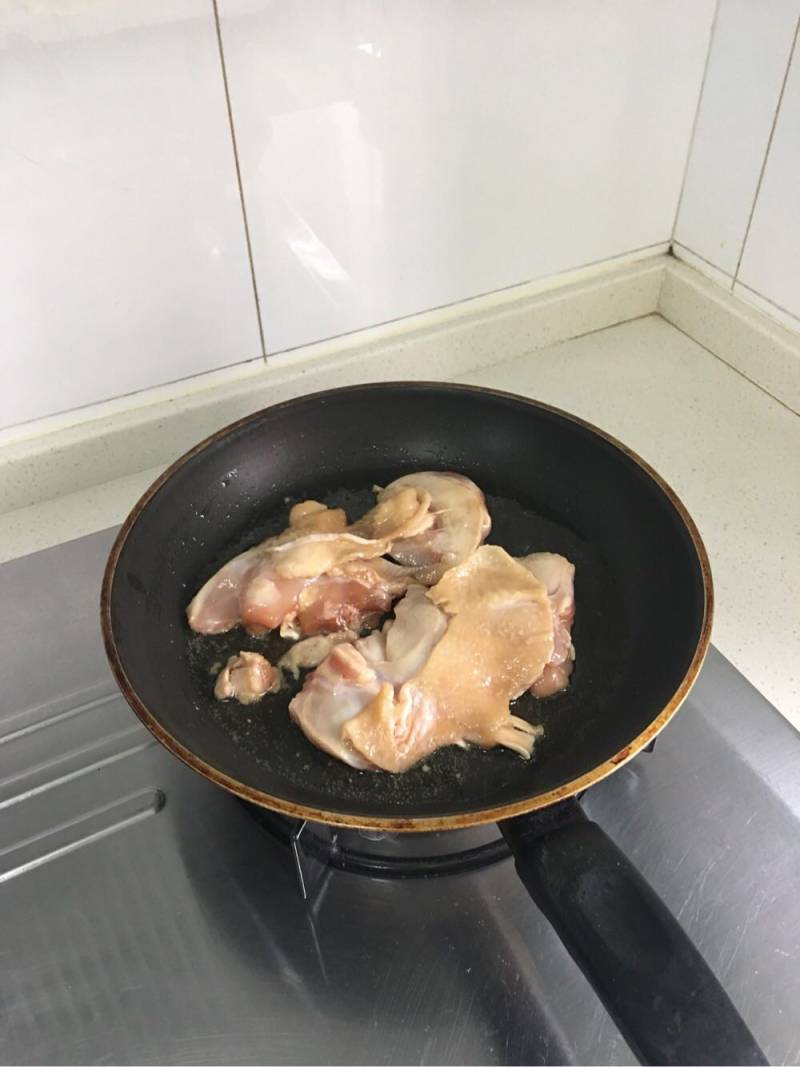 照烧鸡肉饭的做法步骤：2