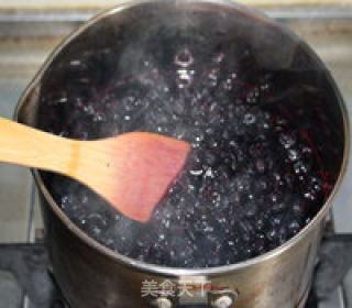 蓝莓果酱的做法步骤：6