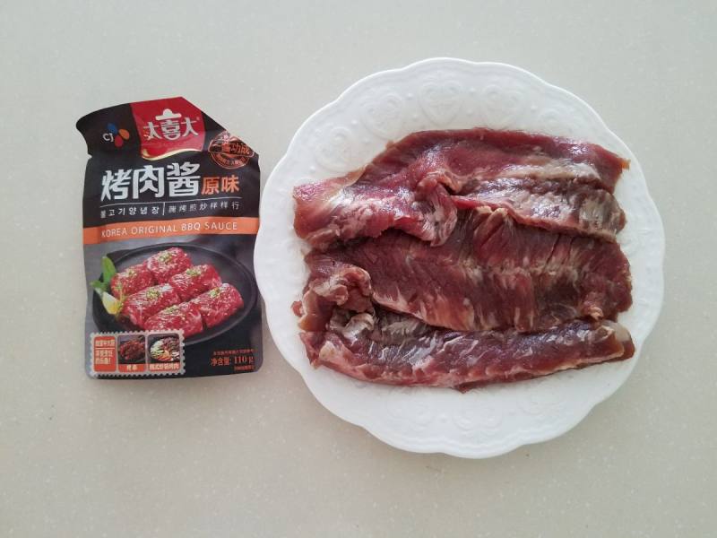 牛肉拌饭的做法步骤：1