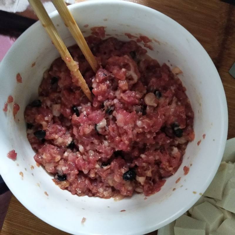 豆豉肉未清蒸水豆腐的做法步骤：3