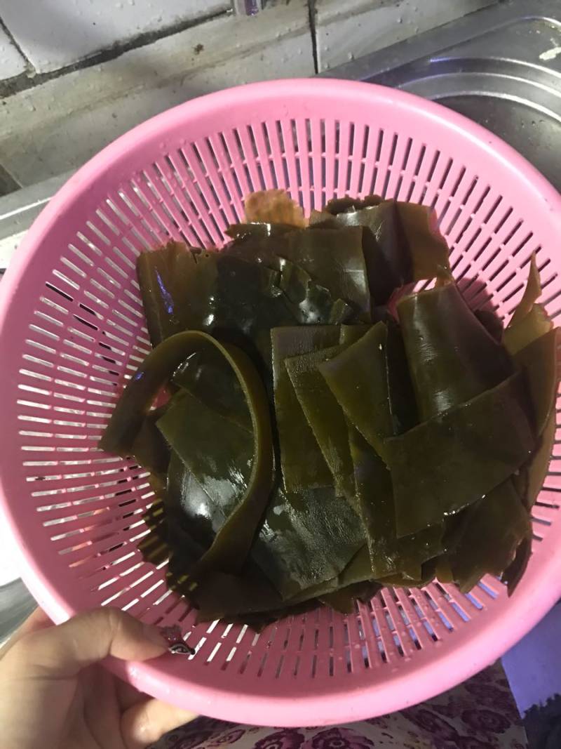 海带炖大骨头的做法步骤：4