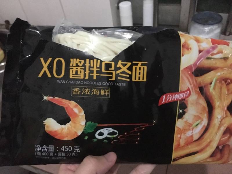 xo酱土豆肉丝炒面的做法步骤：1