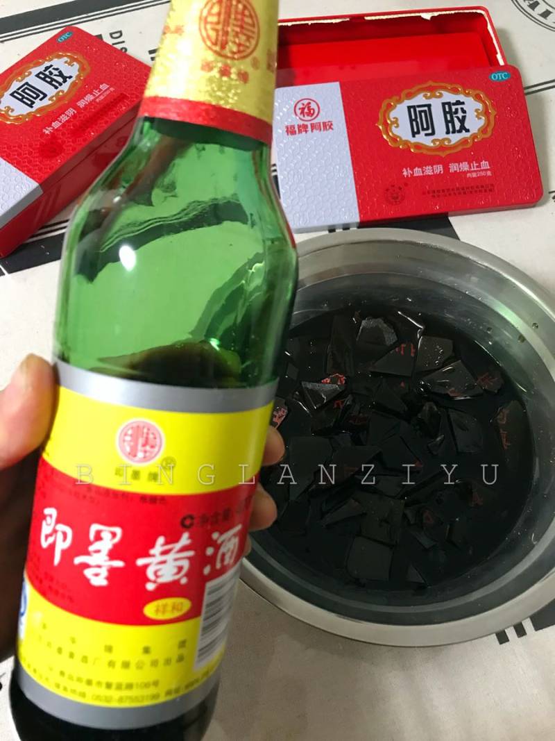 纯手工阿胶糕（固元膏）的做法步骤：1