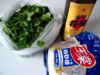 盛行的上海菜--生煸酒香草头的做法步骤：1