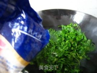 盛行的上海菜--生煸酒香草头的做法步骤：5